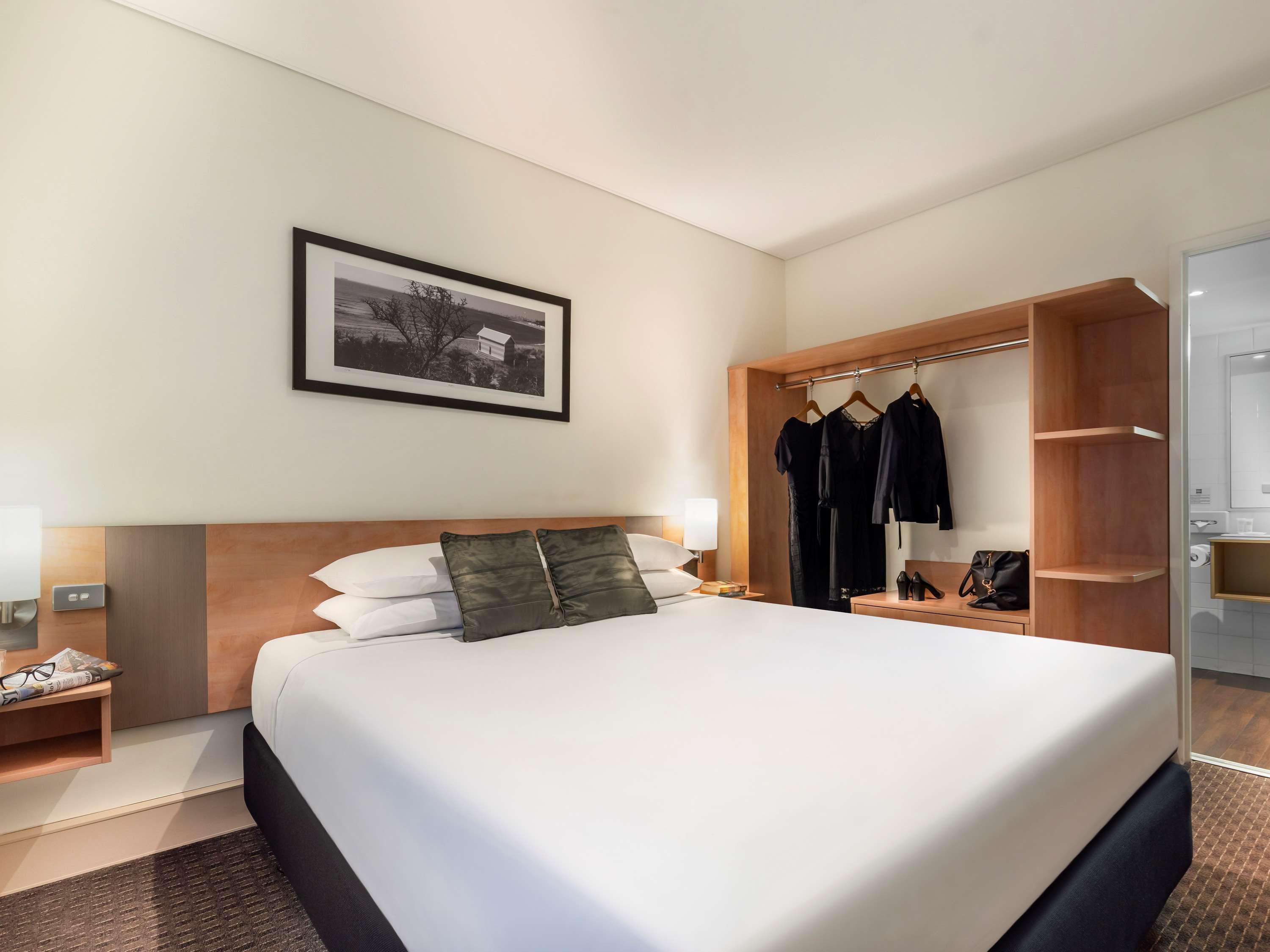 Ibis Melbourne Hotel And Apartments Экстерьер фото