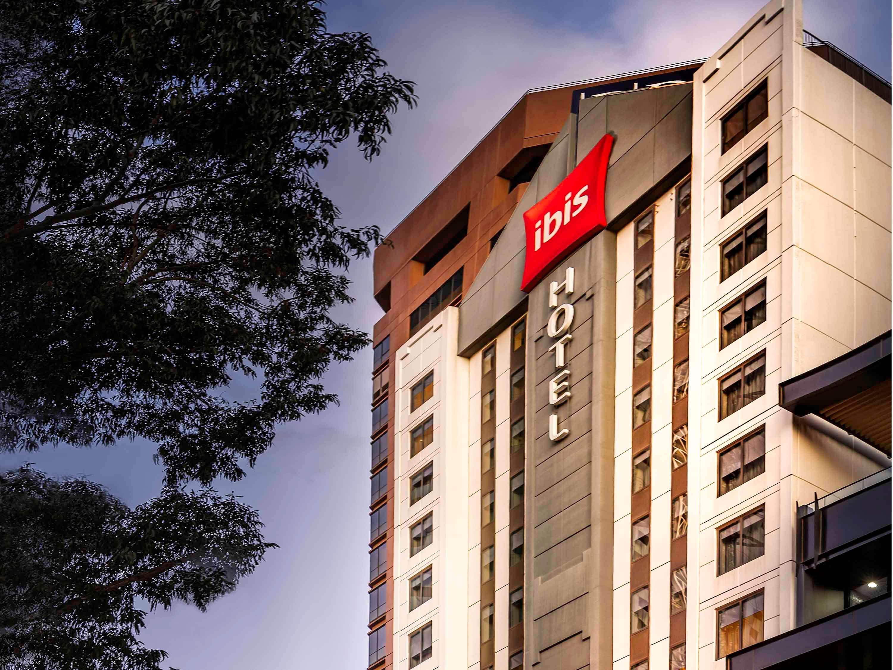Ibis Melbourne Hotel And Apartments Экстерьер фото